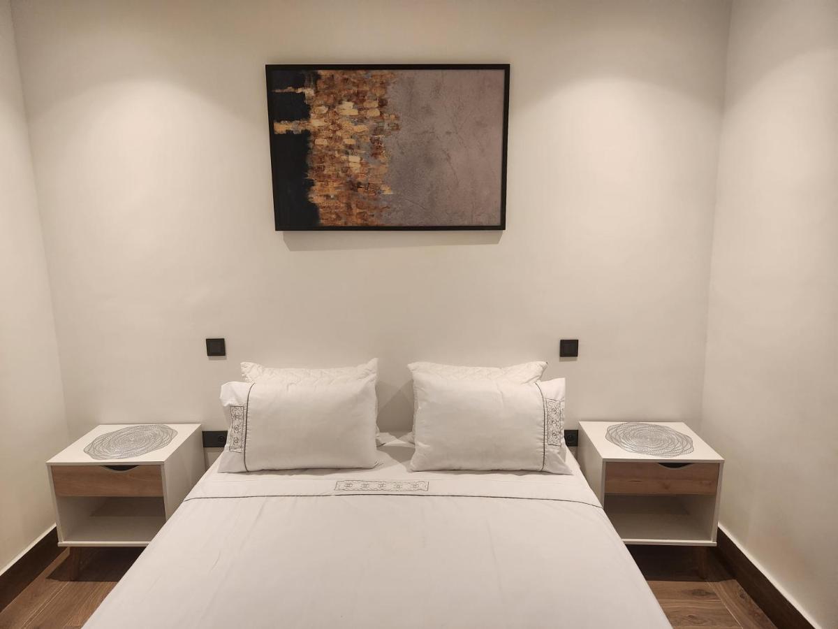 Modern Luxury Retreat: 2-Bedroom Apartment In The Heart Of Marrakech Marrakesh Exterior foto