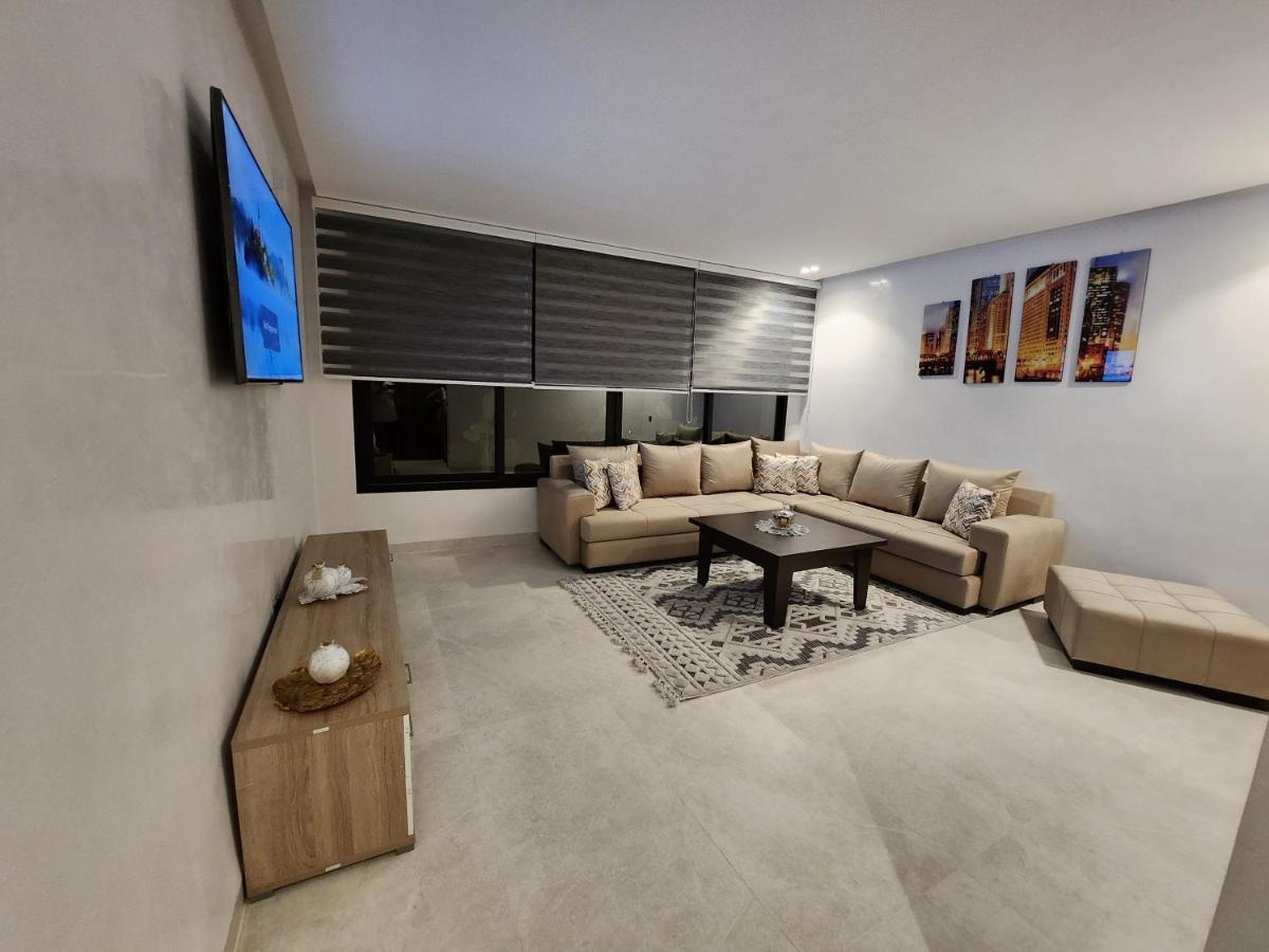 Modern Luxury Retreat: 2-Bedroom Apartment In The Heart Of Marrakech Marrakesh Exterior foto